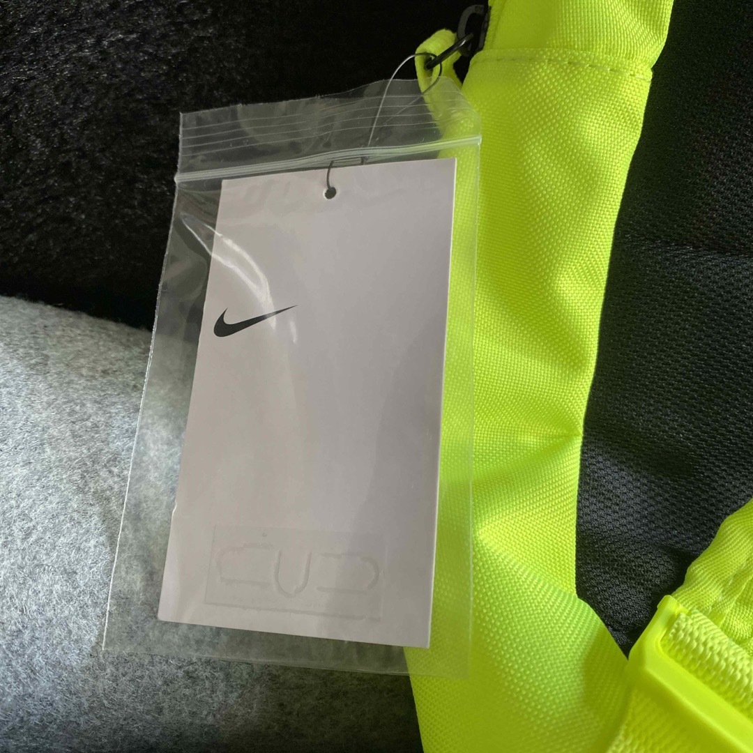 新品　Nike　エターナル　ペンケース付バックパック　イエロー　リュック