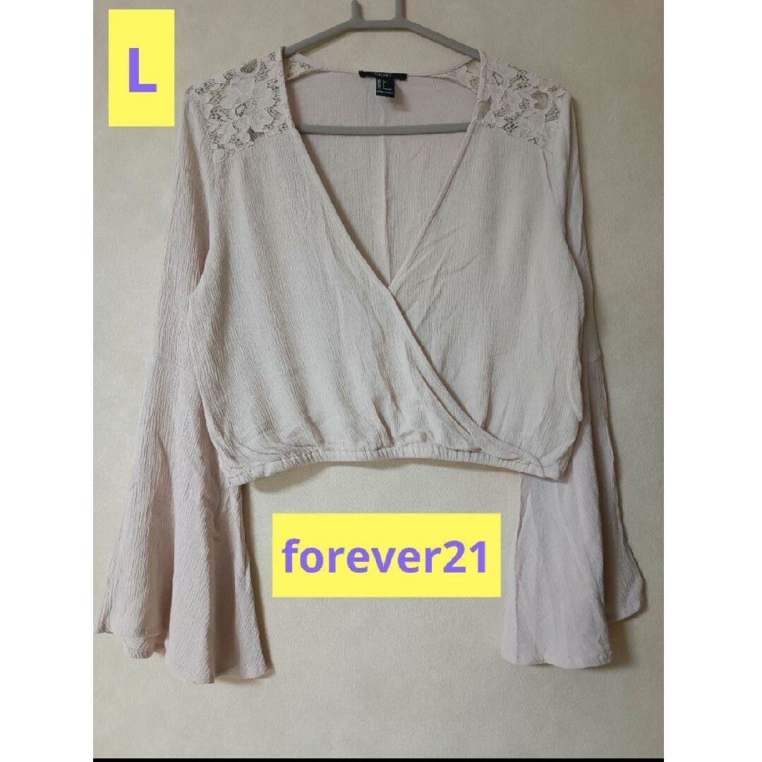 FOREVER 21(フォーエバートゥエンティーワン)の美品 forever21 長袖 ブラウス ショート丈 vネック ベージュ レース レディースのトップス(シャツ/ブラウス(長袖/七分))の商品写真