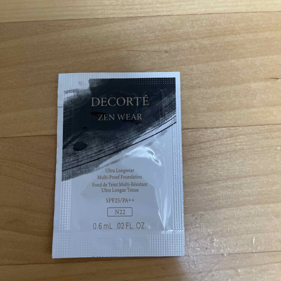 COSME DECORTE(コスメデコルテ)のコスメデコルテ フェイスパウダー 80 おまけ付き コスメ/美容のベースメイク/化粧品(フェイスパウダー)の商品写真