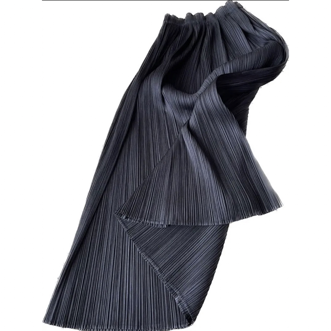 PLEATS PLEASE ISSEY MIYAKE(プリーツプリーズイッセイミヤケ)のプリーツプリーズ・イッセイミヤケ『ロングスカート』美品 レディースのスカート(ロングスカート)の商品写真