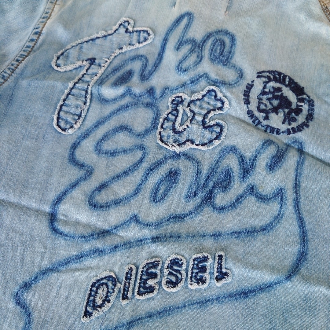 DIESEL(ディーゼル)の【DIESEL】キッズ　デニムシャツ半袖　キッズS キッズ/ベビー/マタニティのキッズ服男の子用(90cm~)(Tシャツ/カットソー)の商品写真