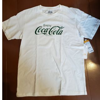 コカコーラ(コカ・コーラ)の【新品・美品】コカ・コーラTシャツ白　送料込み(Tシャツ/カットソー(半袖/袖なし))