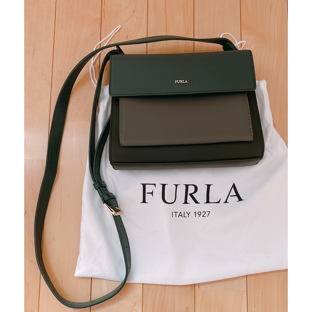 値下げ　FURLA ショルダーバッグ