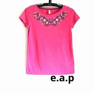 イーエーピー(e.a.p)のe.a.p◆ボタニカル柄　花柄　Tシャツ◆ピンク　ショッキングピンク(Tシャツ(半袖/袖なし))