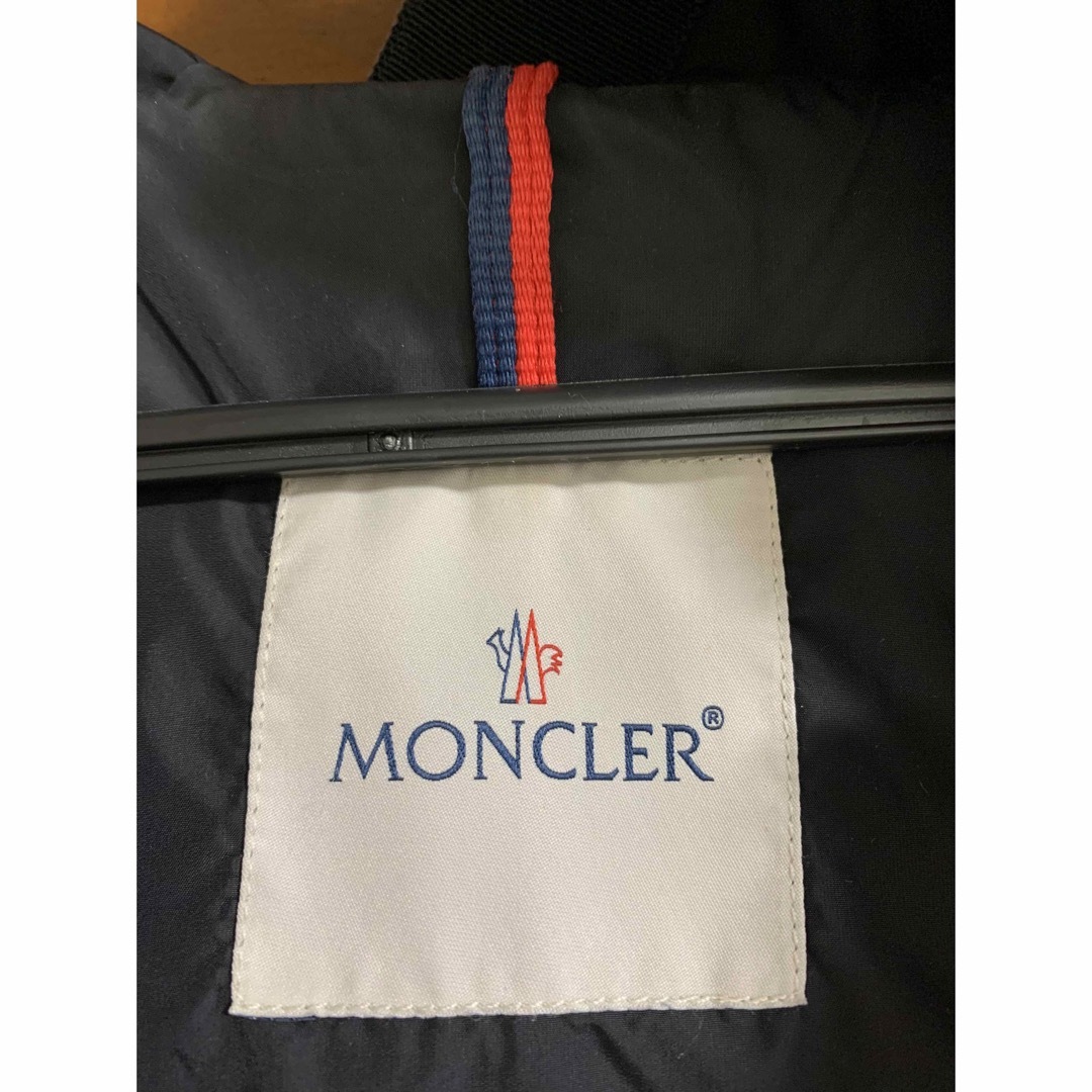 MONCLER(モンクレール)のモンクレール　topaz 金具・ジッパー片方無し　黒　0 moncler レディースのジャケット/アウター(スプリングコート)の商品写真