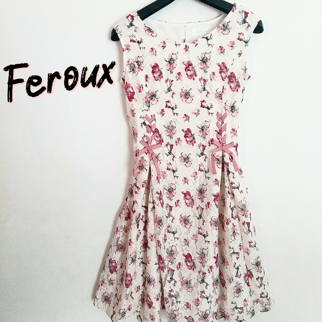 Feroux(フェルゥ)の★美品★Feroux 人気の花柄♪ノースリーブ ひざ丈ワンピース Sエスサイズ レディースのワンピース(ひざ丈ワンピース)の商品写真