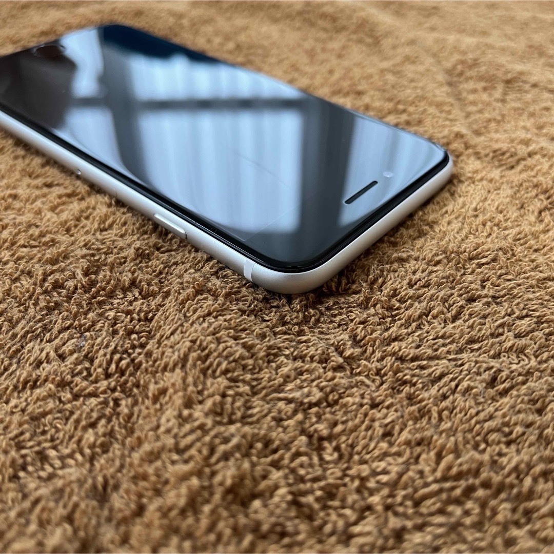 iPhone SE(第2世代) 64GB ホワイト