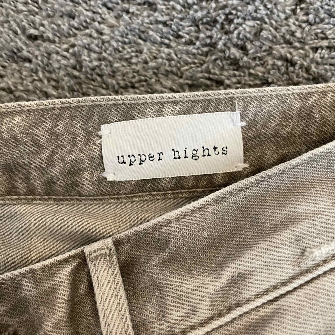 upper hights(アッパーハイツ)のアッパーハイツ　upper hights グレー　デニムパンツ レディースのパンツ(デニム/ジーンズ)の商品写真