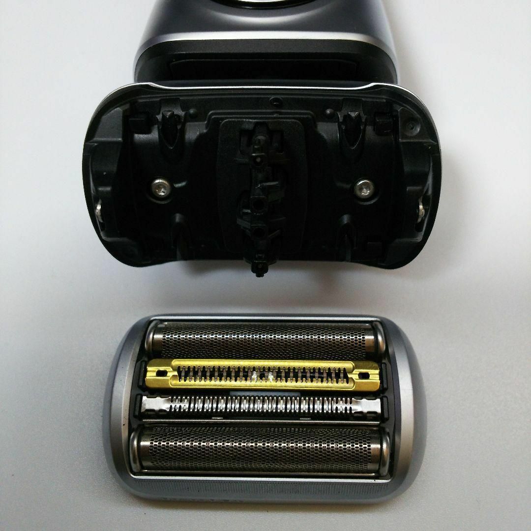 BRAUN(ブラウン)のBRAUN シリーズ9PRO 9477CC 充電トラベルケース付モデル スマホ/家電/カメラの美容/健康(メンズシェーバー)の商品写真