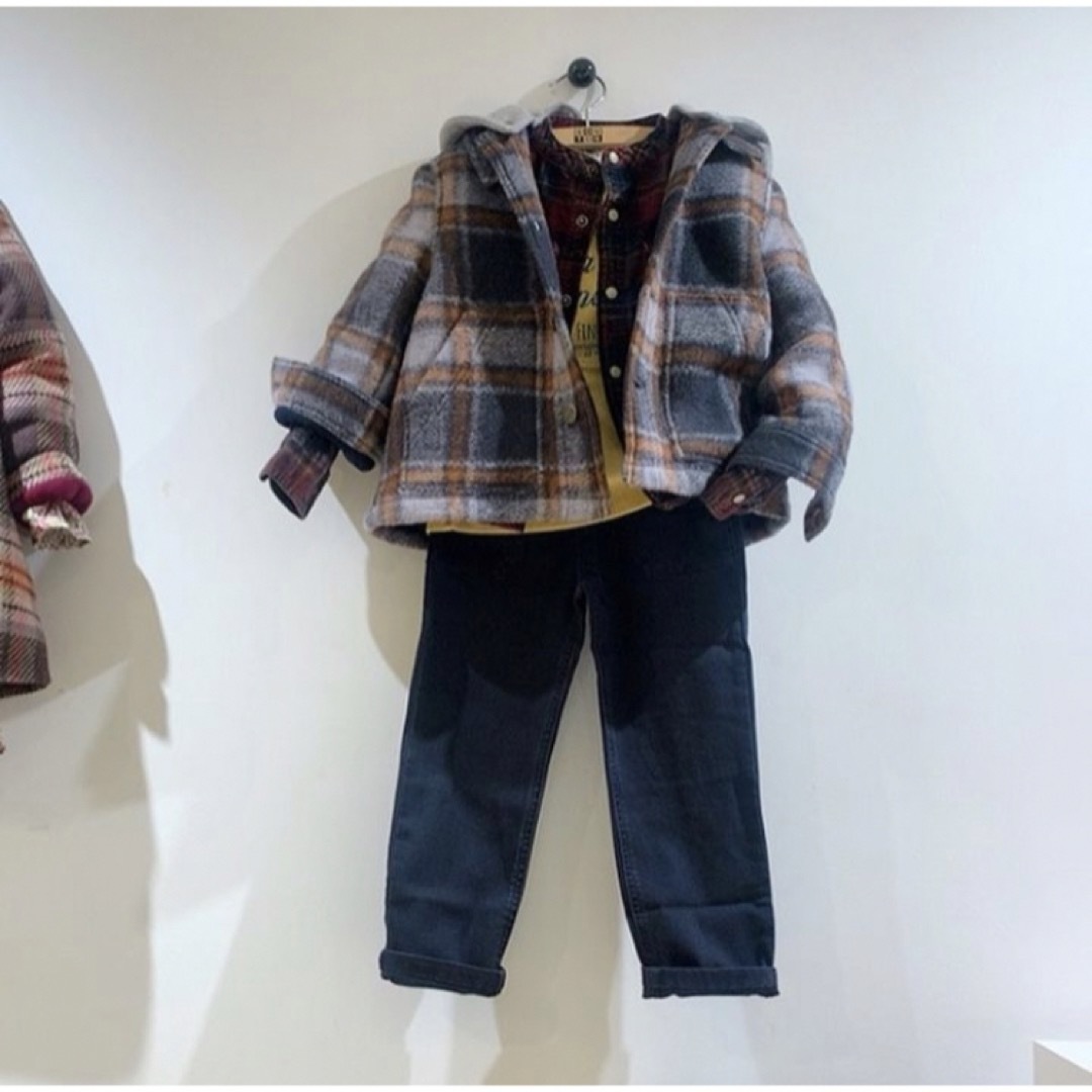 Bonpoint(ボンポワン)のBONTON 中綿ジャケット フード付き キッズ/ベビー/マタニティのキッズ服男の子用(90cm~)(ジャケット/上着)の商品写真