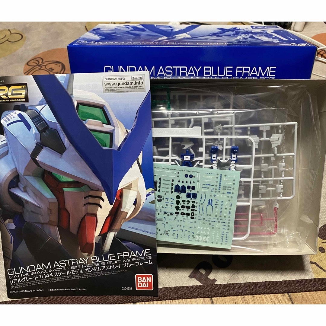 BANDAI(バンダイ)のRG   ガンダムアストレイ　ブルーフレーム エンタメ/ホビーのおもちゃ/ぬいぐるみ(模型/プラモデル)の商品写真