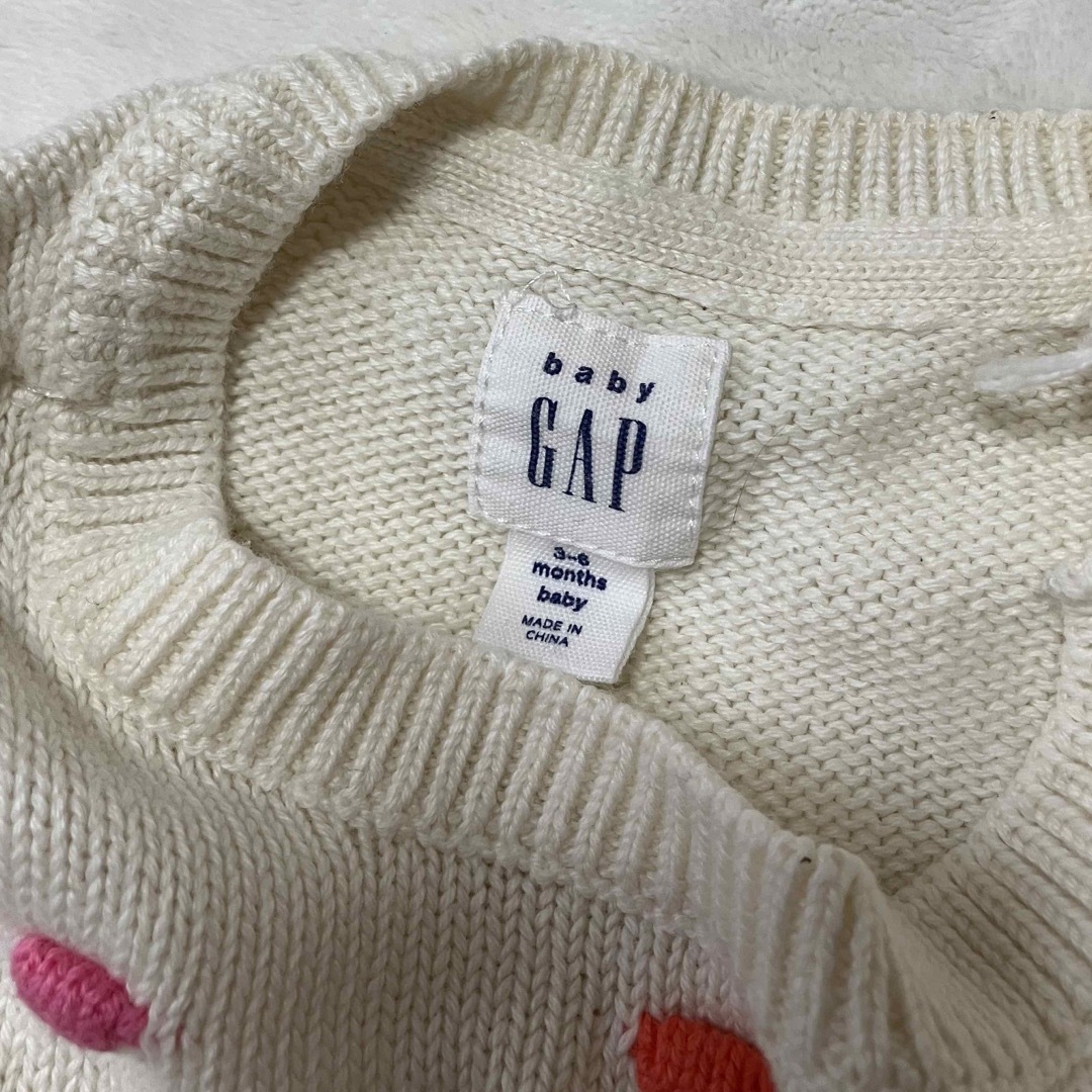 babyGAP(ベビーギャップ)のbaby GAP ニット　ベビー服 キッズ/ベビー/マタニティのベビー服(~85cm)(ニット/セーター)の商品写真