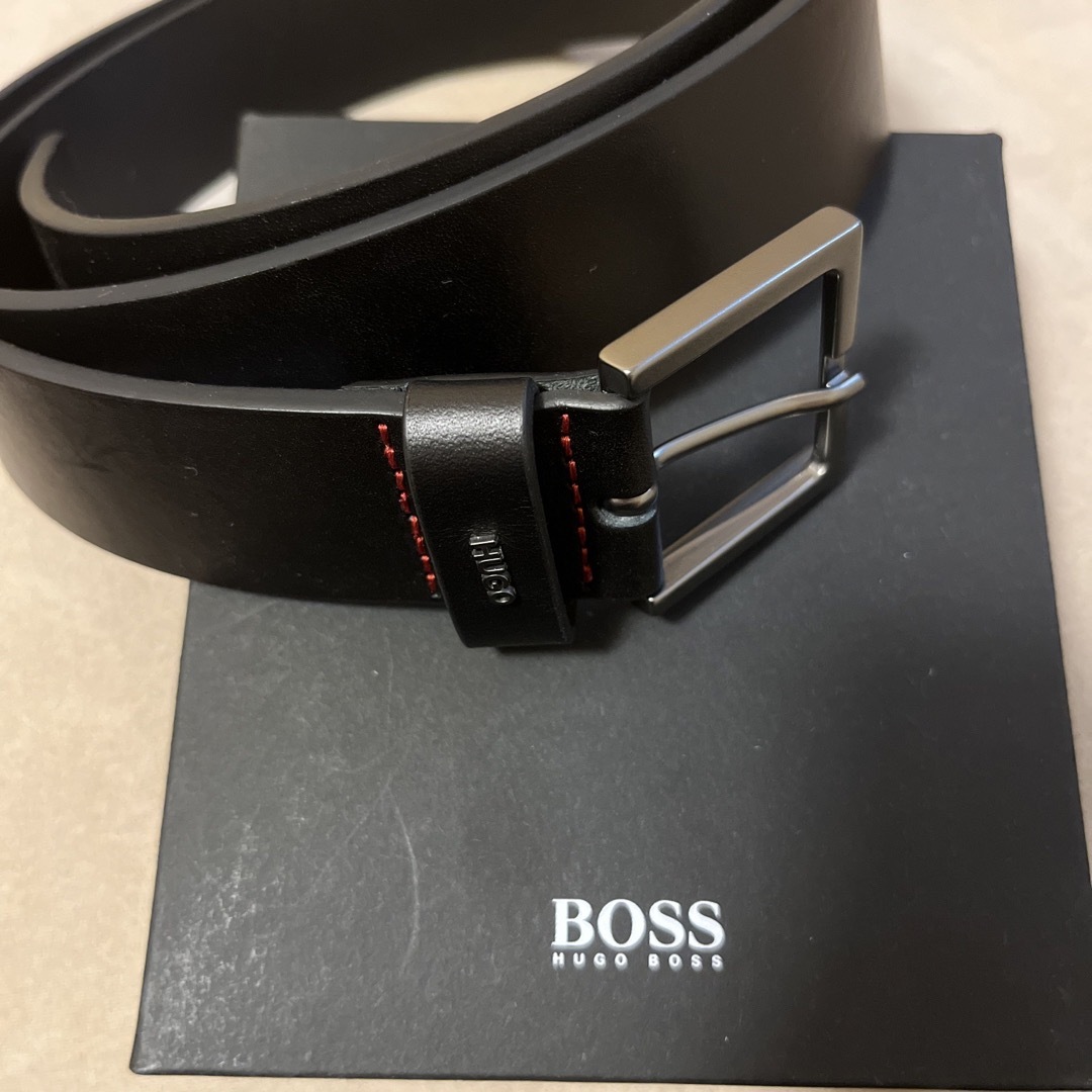 HUGO BOSS(ヒューゴボス)の【HUGO BOSS】ボス　ベルト　黒　サイズ95 メンズのファッション小物(ベルト)の商品写真