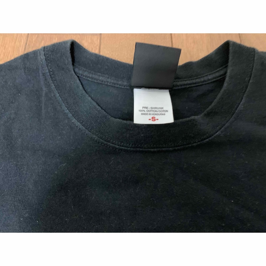 THRASHER(スラッシャー)のスラッシャー ロゴプリント 半袖 Tシャツ S ブラック×ゴールド メンズのトップス(Tシャツ/カットソー(半袖/袖なし))の商品写真