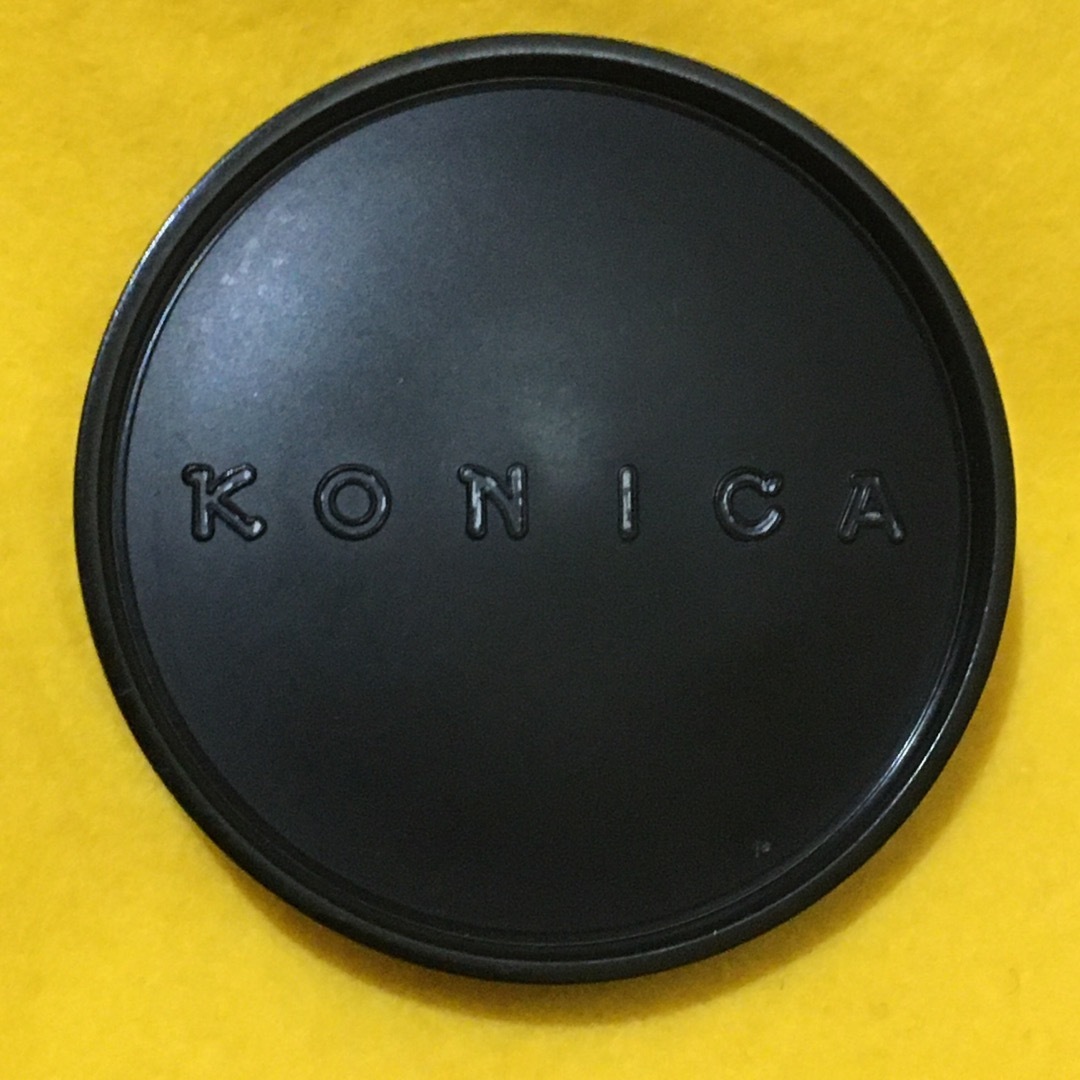 KONICA MINOLTA(コニカミノルタ)のKONICA φ49mm カブセ式 ベークライトキャップ スマホ/家電/カメラのカメラ(レンズ(単焦点))の商品写真