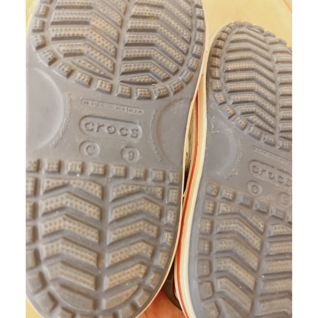 crocs(クロックス)のクロックス　サンダル　ネイビー16.5 キッズ/ベビー/マタニティのキッズ靴/シューズ(15cm~)(サンダル)の商品写真