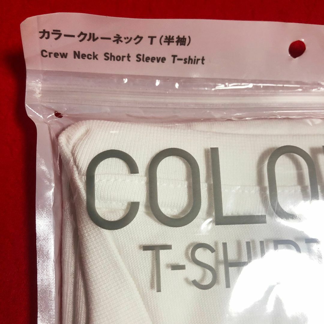 UNIQLO(ユニクロ)のユニクロMENカラークルーネックT半袖Mサイズ：ホワイト／Crew Neck メンズのトップス(Tシャツ/カットソー(半袖/袖なし))の商品写真