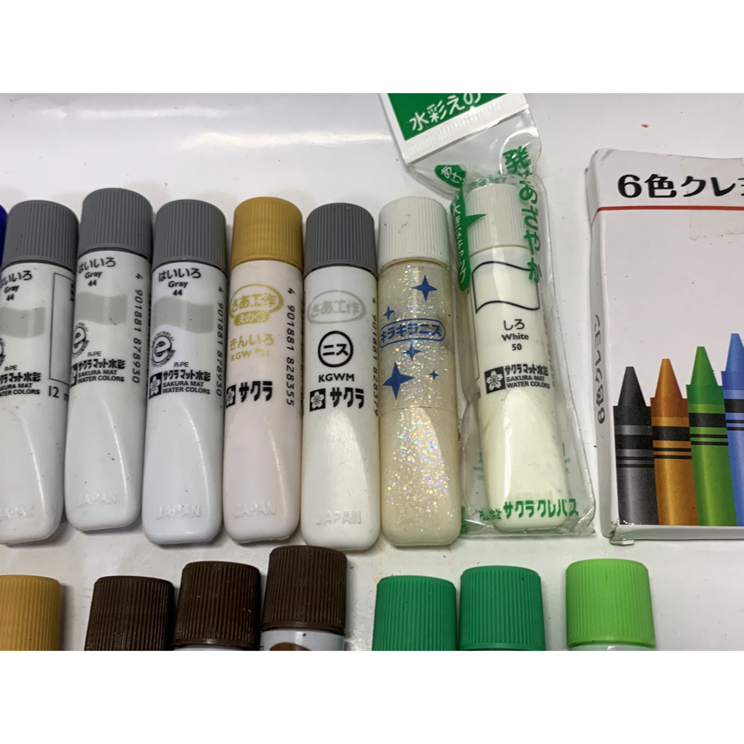 SACRA(サクラ)のサクラマット水彩 24個プラス チューブ 水彩絵の具 エンタメ/ホビーのアート用品(絵の具/ポスターカラー)の商品写真