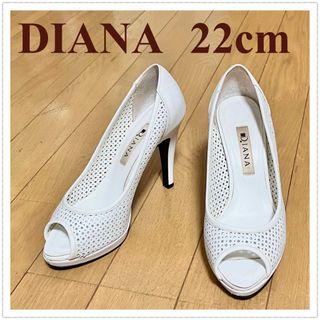 ダイアナ(DIANA)の【夏パンプス✨】DIANA ダイアナ ホワイト ピープトウ パンチパンプス(ハイヒール/パンプス)