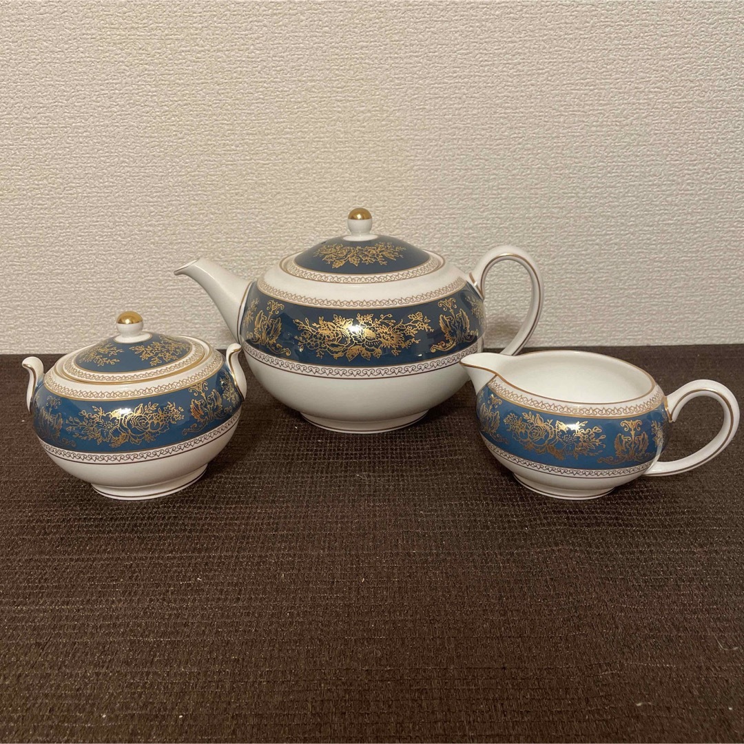 WEDGWOOD(ウェッジウッド)のウェッジウッド　コロンビア　ブルー&ゴールド　ティーポット　ティーセット　 インテリア/住まい/日用品のキッチン/食器(食器)の商品写真