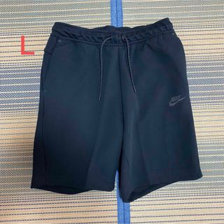 ナイキ(NIKE)のナイキ テック フリース ショートパンツ L(その他)