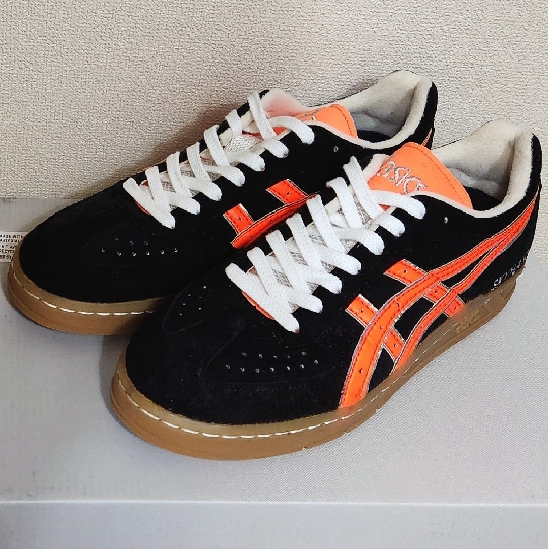 asics(アシックス)のアシックス スカイバンド ハンドボールシューズ 25.5cm オーダー品 黒×橙 スポーツ/アウトドアのスポーツ/アウトドア その他(その他)の商品写真