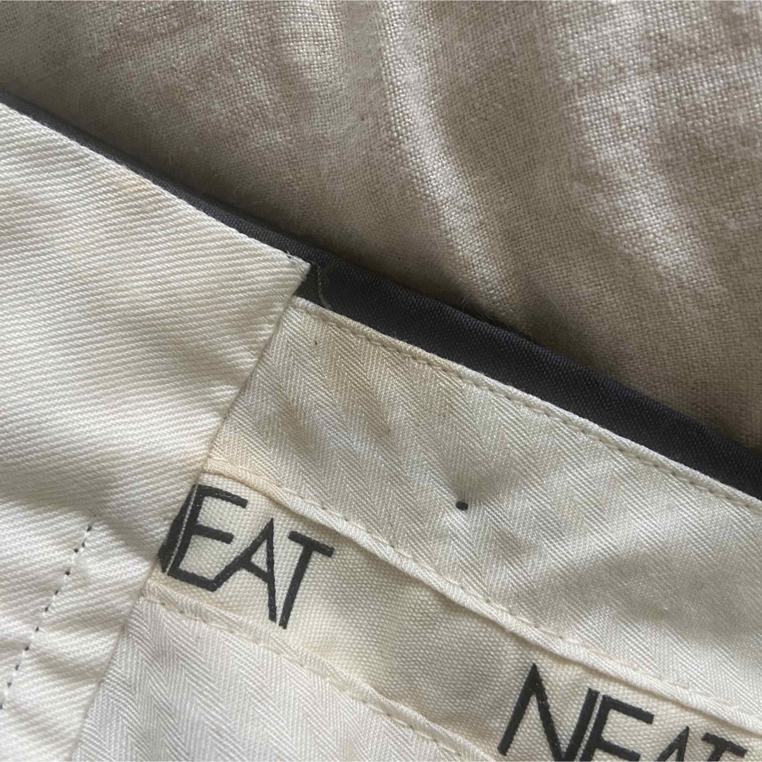 COMOLI(コモリ)のNEAT ニート ENGLAND VENTILE standard メンズのパンツ(スラックス)の商品写真