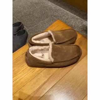 アグ(UGG)のUGG ローファー(スリッポン/モカシン)