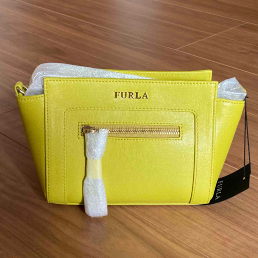 ☆新品未使用☆  FURLA ポシェット ショルダーバッグ フルライエロー