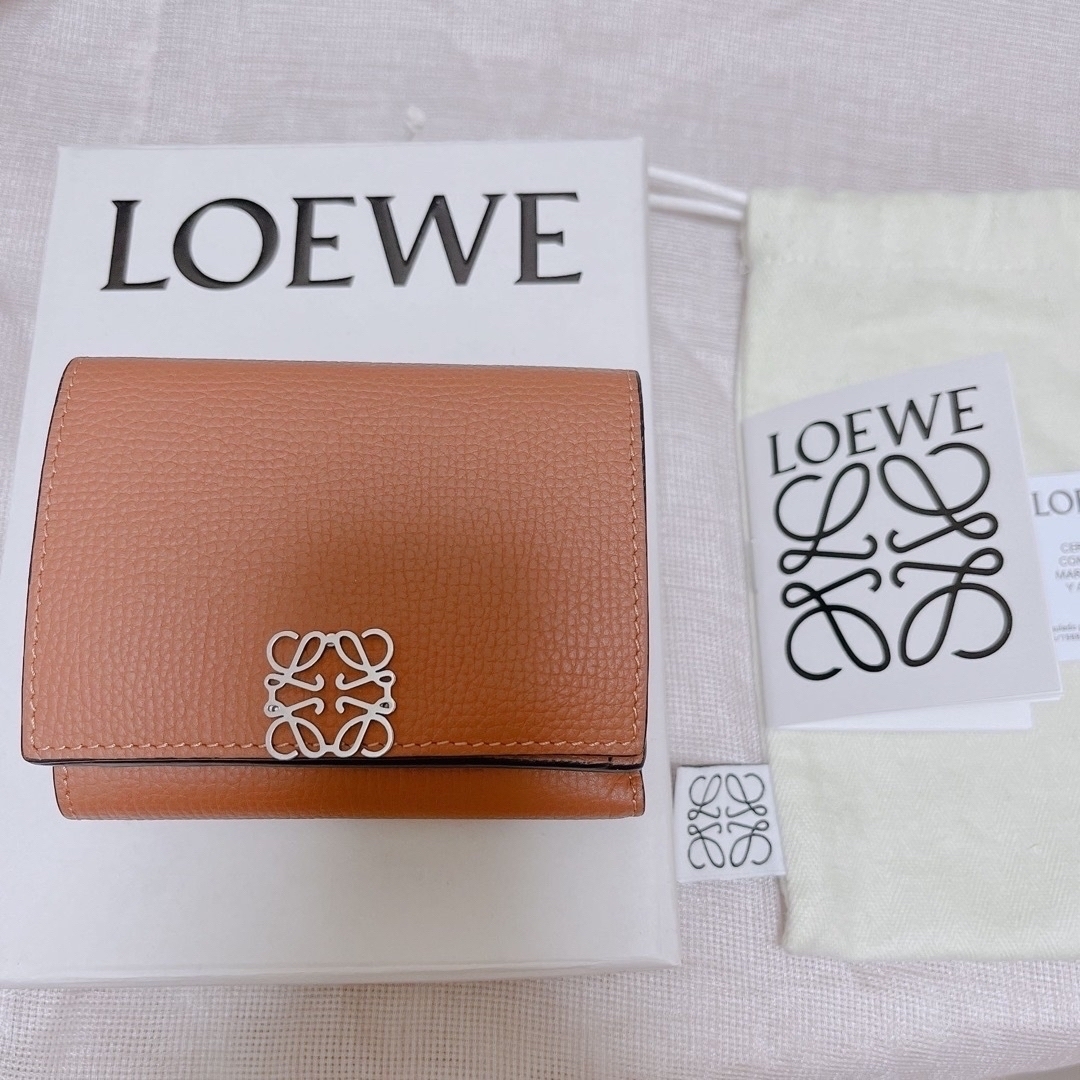 LOEWE - LOEWE ロエベ トライフォールドウォレットの