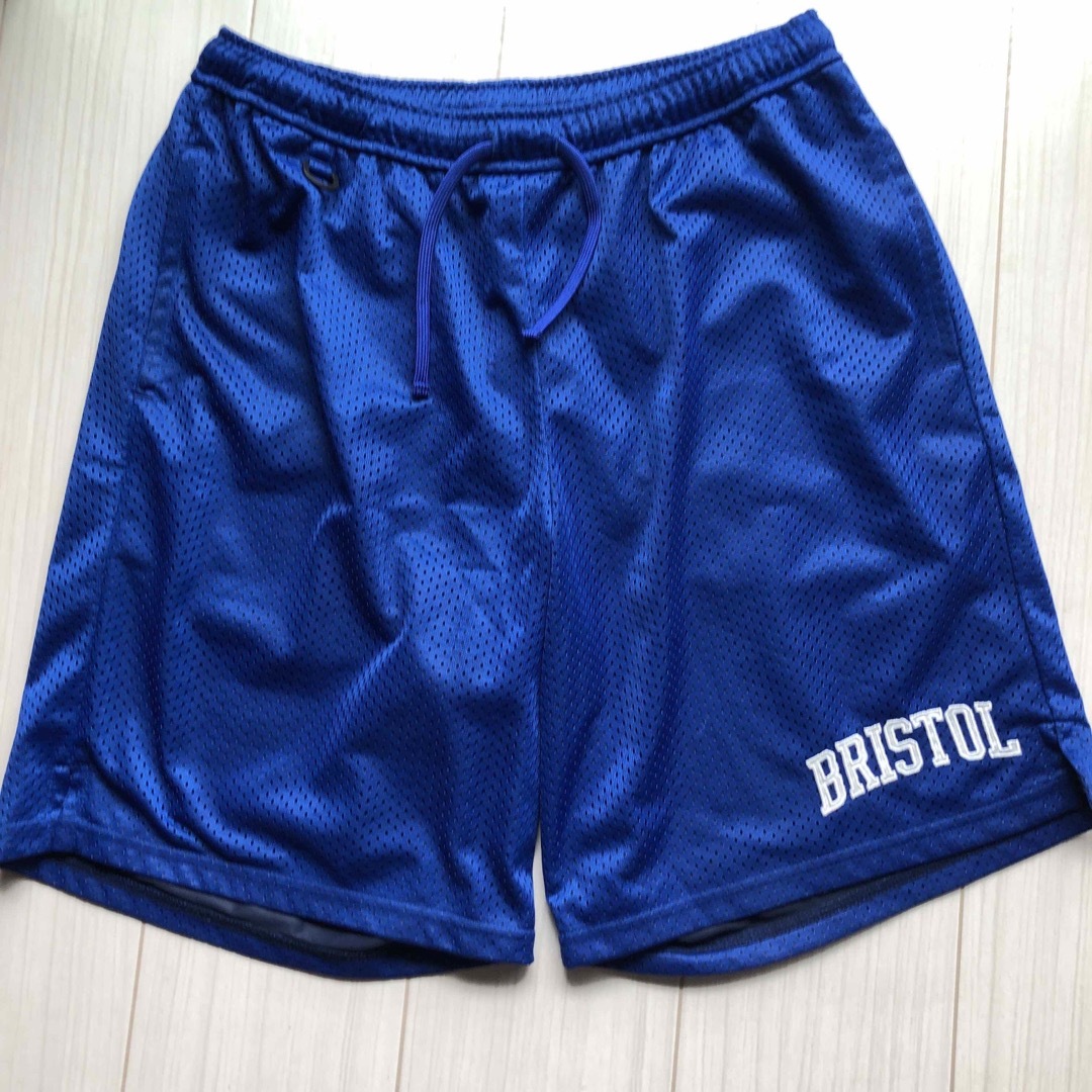 Bristolシリーズのショートパンツ