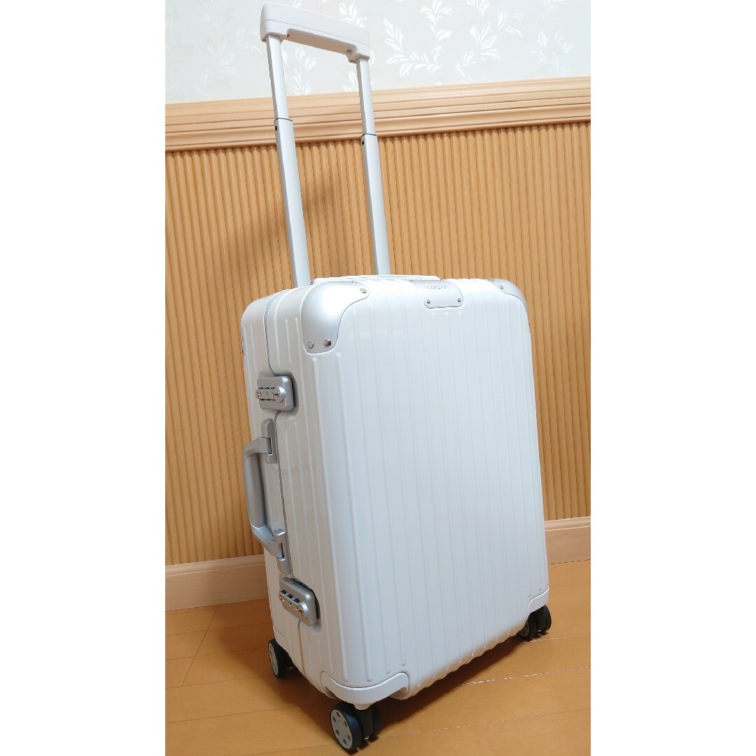 『極美品』RIMOWA リモワ  ハイブリッド　キャビン　37L