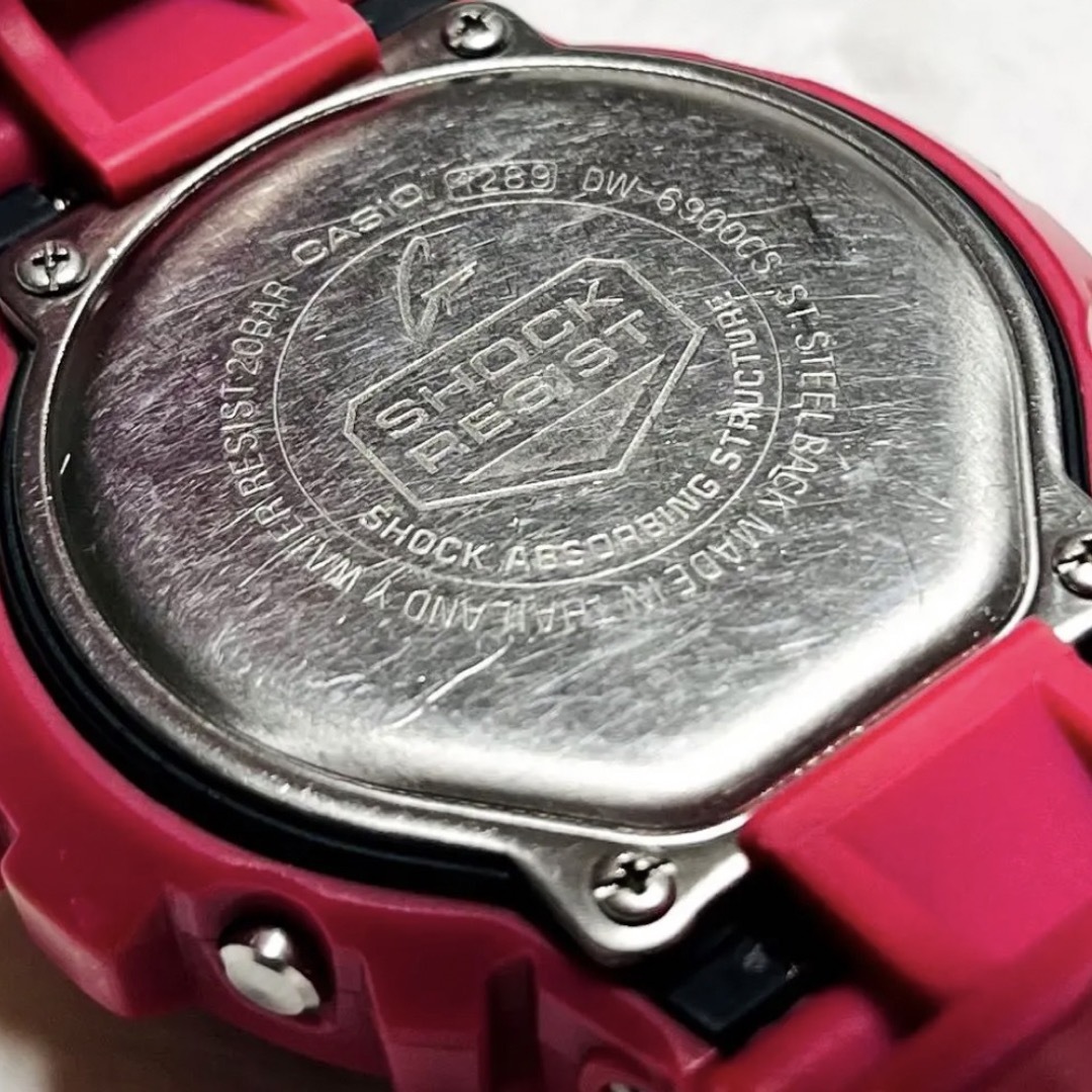 G-SHOCK(ジーショック)の【絶版】超レア  G-SHOCK DW-6900CS クレイジーカラーズ ピンク メンズの時計(腕時計(デジタル))の商品写真