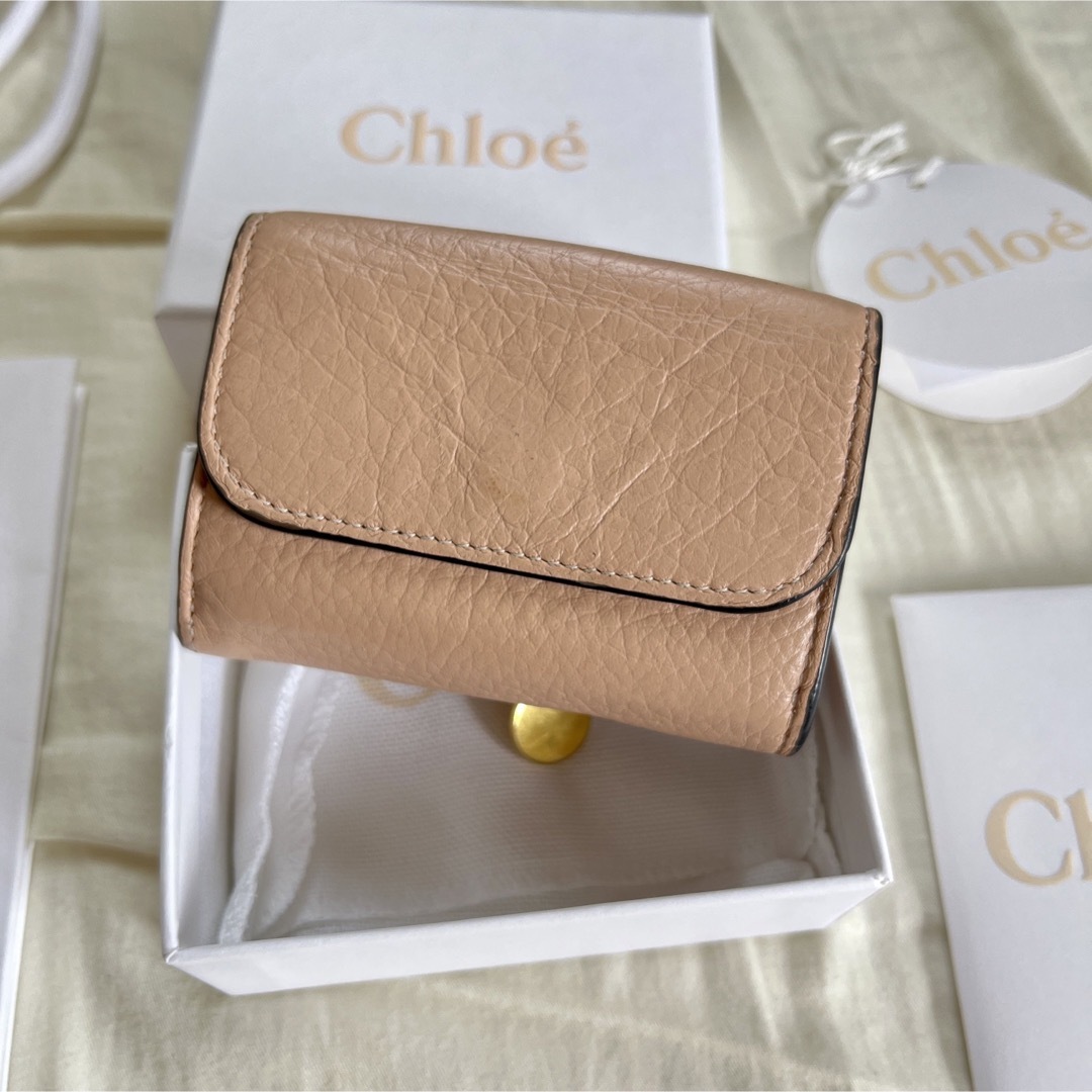 Chloe アルファベット レザー三つ折り ミニ トリフォールドウォレット