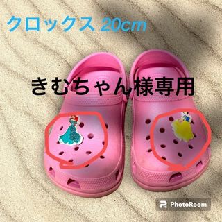 クロックス(crocs)のクロックス　サンダル　ピンク　白雪姫とアリエルジビッツ付　20cm M2 W4(サンダル)