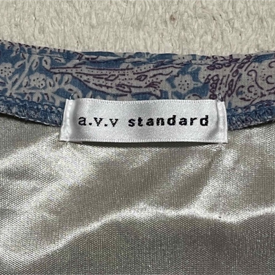 a.v.v(アーヴェヴェ)の大特価セール中　a.v.v standard💞トップス　ブラウス長袖　M 即発送 レディースのトップス(シャツ/ブラウス(長袖/七分))の商品写真