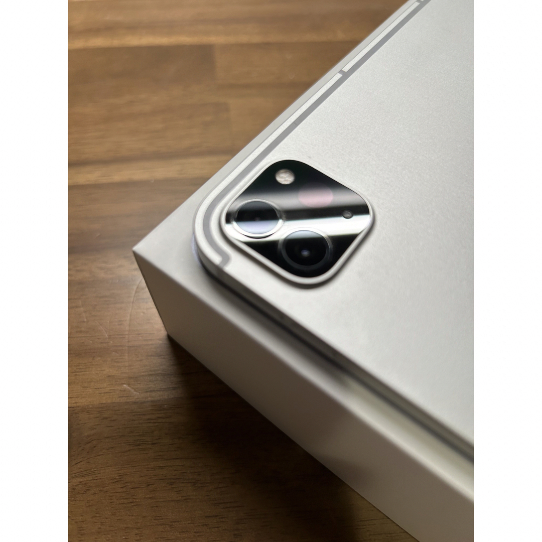 Apple(アップル)のiPad Pro M1 11inch第三世代1TB セルラー 16GB 美品 スマホ/家電/カメラのPC/タブレット(タブレット)の商品写真