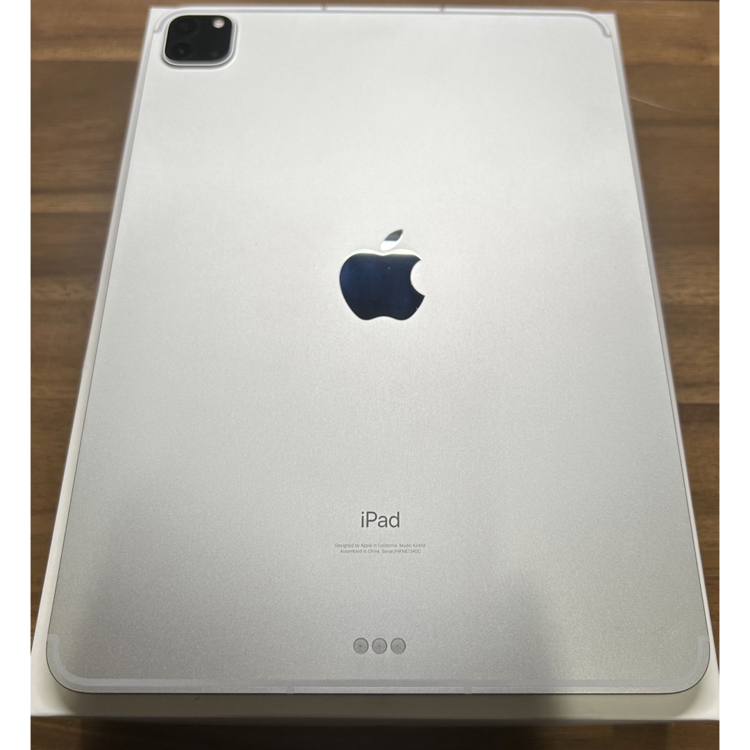 Apple(アップル)のiPad Pro M1 11inch第三世代1TB セルラー 16GB 美品 スマホ/家電/カメラのPC/タブレット(タブレット)の商品写真