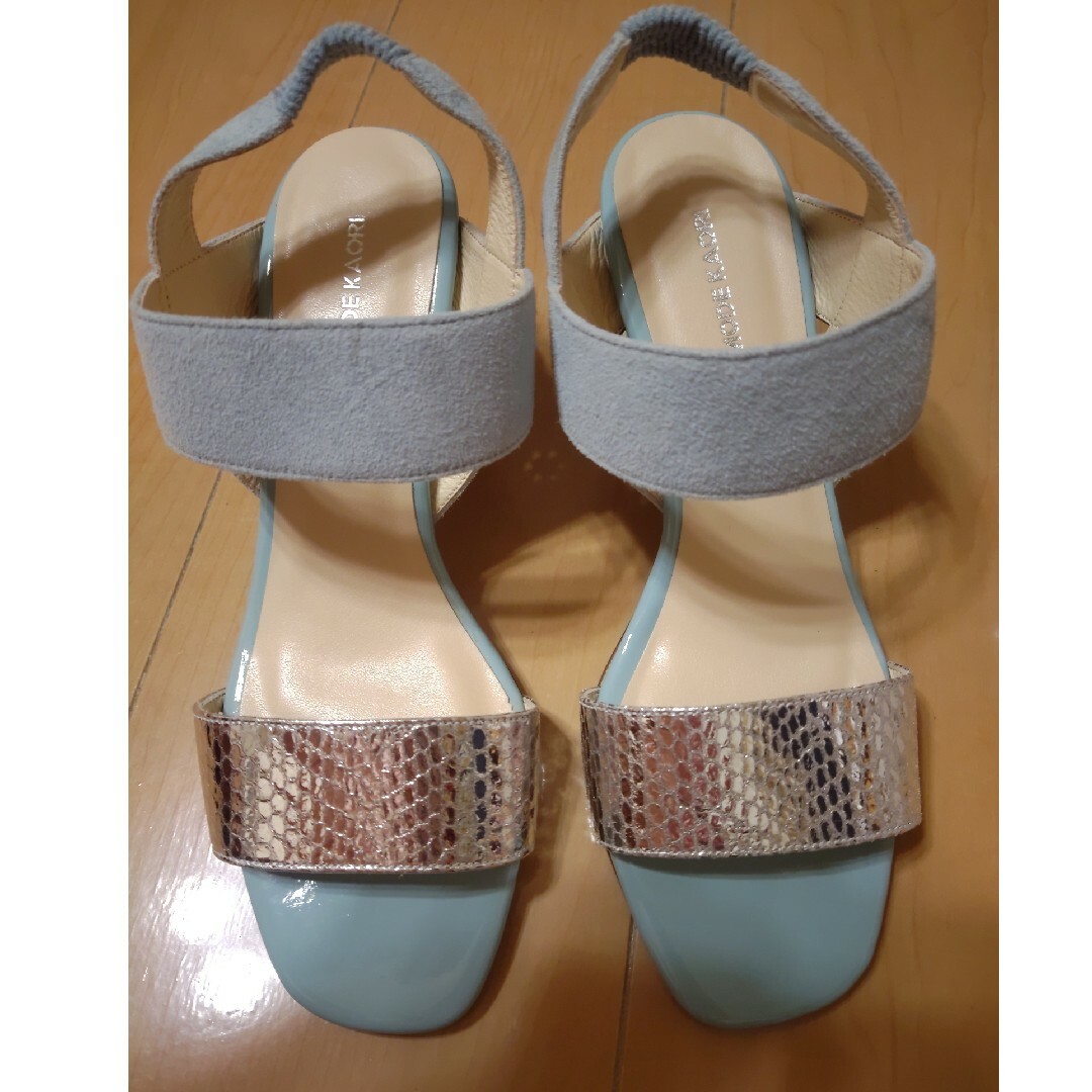 MODE KAORI(モードカオリ)の【未使用】モードカオリ　シルバー×水色サンダル レディースの靴/シューズ(サンダル)の商品写真