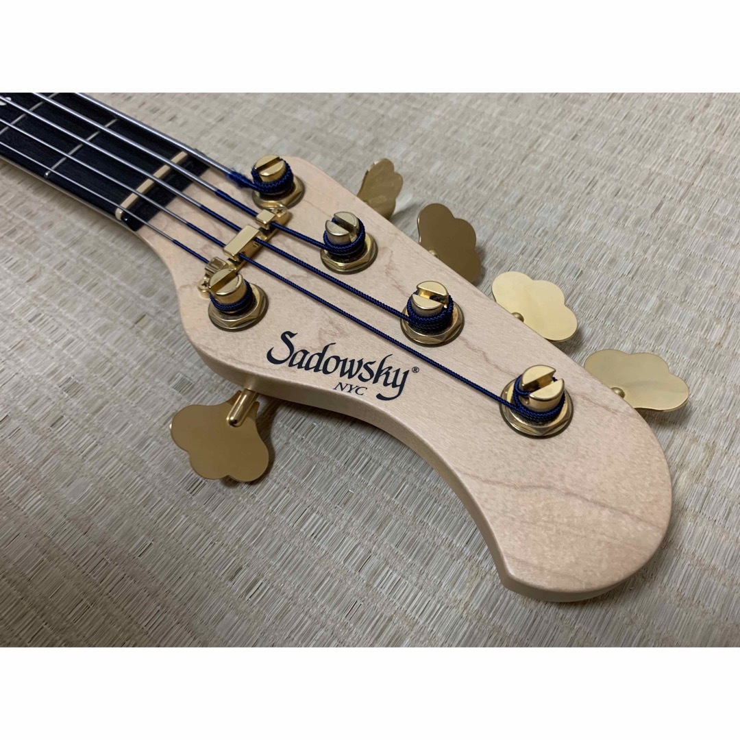 Sadowsky NYC Custom 5-24 Buckeye Burl楽器