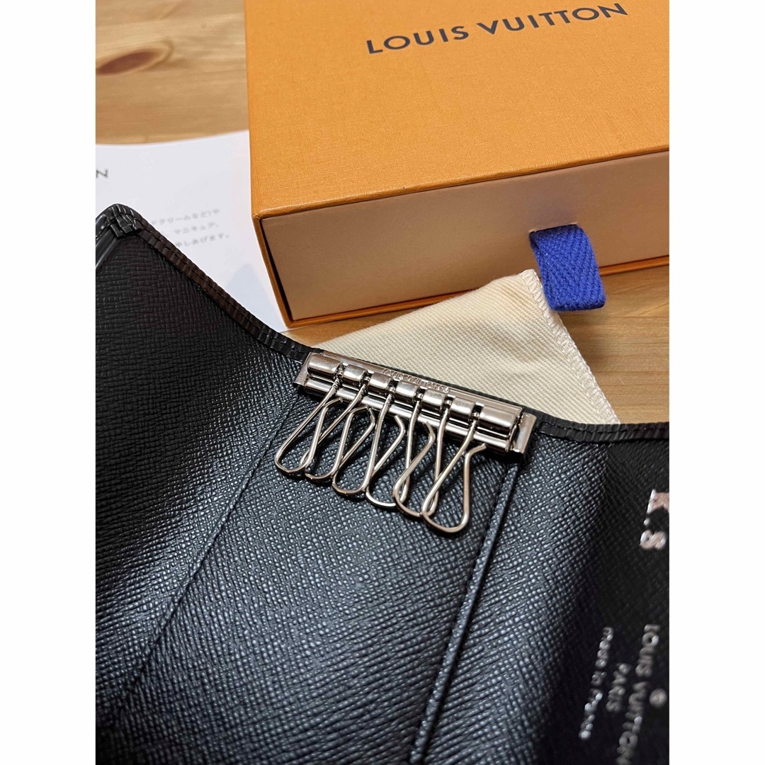 LOUIS VUITTON   LOUISVUITTON エピ 6連キーケース 未使用品