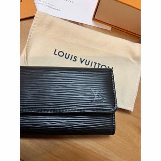 ルイヴィトン(LOUIS VUITTON)のLOUISVUITTON エピ　6連キーケース　未使用品　イニシャルKS入り(キーケース)