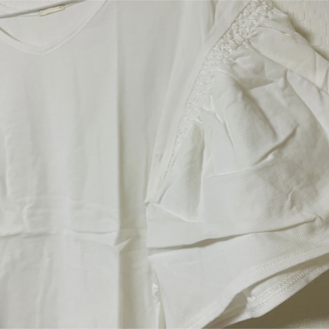 GU(ジーユー)のGU  シャーリングフリルスリープ　T レディースのトップス(Tシャツ(半袖/袖なし))の商品写真