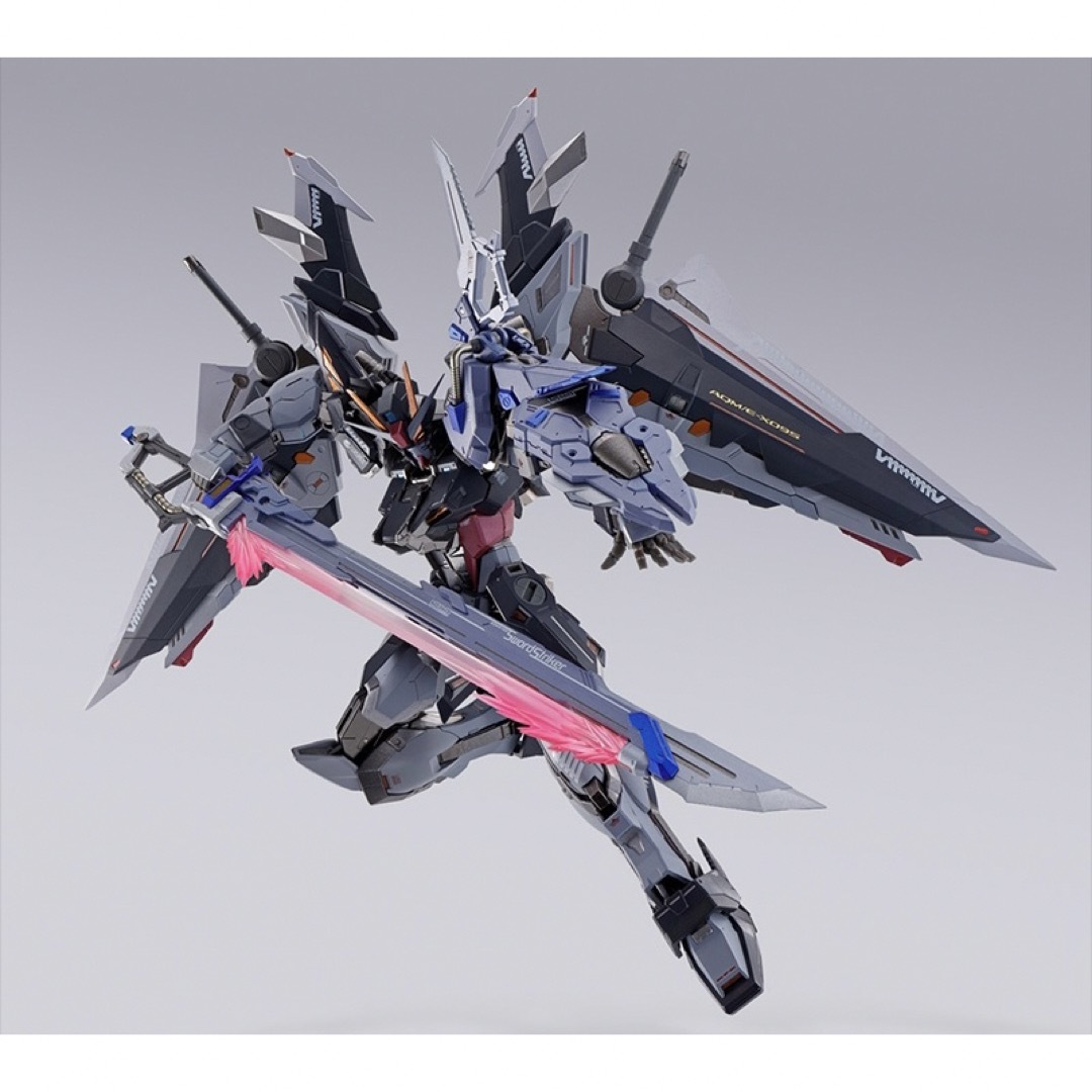 BANDAI(バンダイ)のメタルビルド　ストライクノワールガンダム　ランチャー&ソードストライカーセット エンタメ/ホビーのフィギュア(アニメ/ゲーム)の商品写真