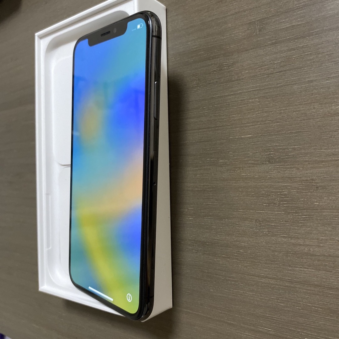 iPhone(アイフォーン)のApple iPhoneX 64GB SIMフリー美品✨ スマホ/家電/カメラのスマートフォン/携帯電話(スマートフォン本体)の商品写真