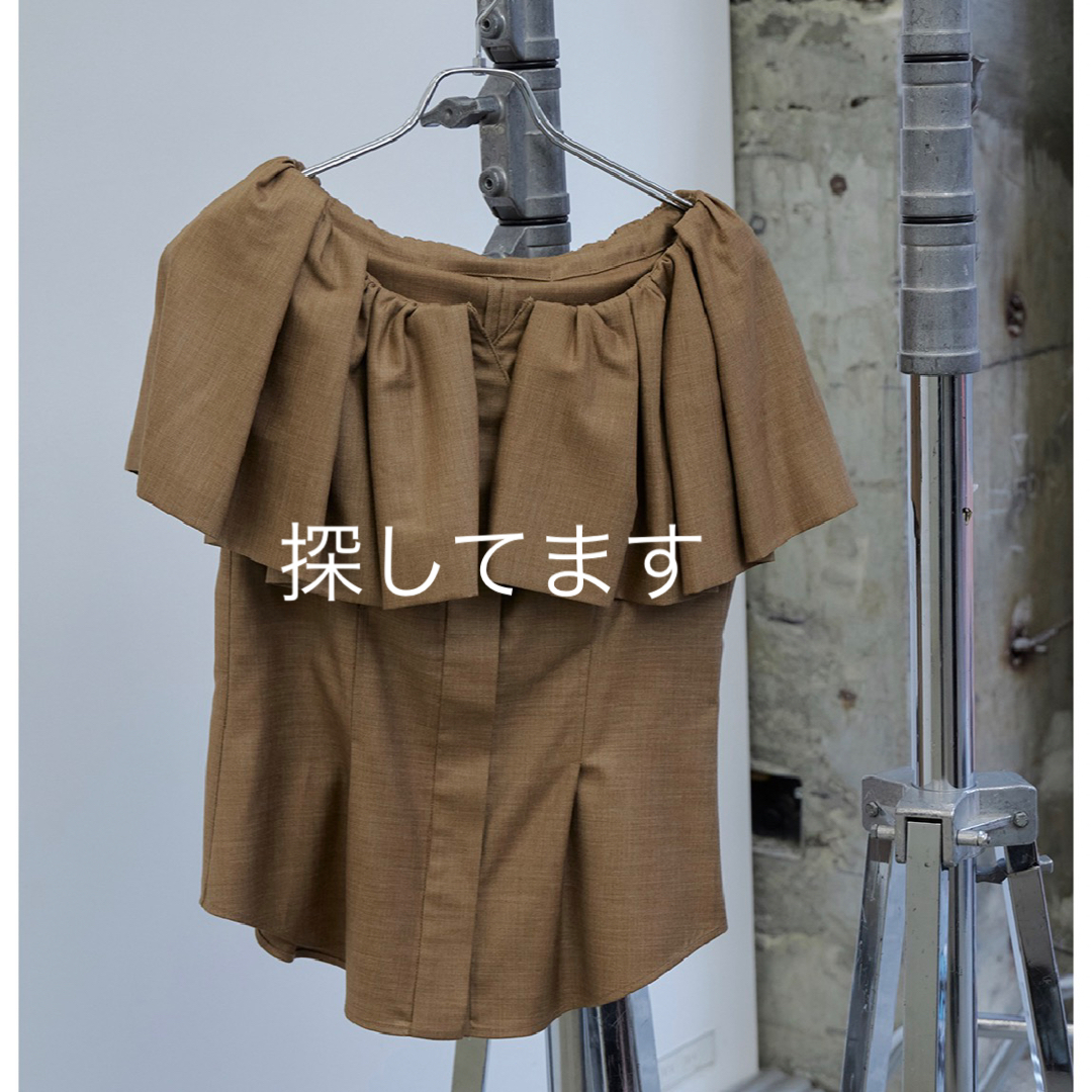 eimy istoire(エイミーイストワール)のjose moon DROP RUFFLE BLOUSE   レディースのトップス(シャツ/ブラウス(半袖/袖なし))の商品写真