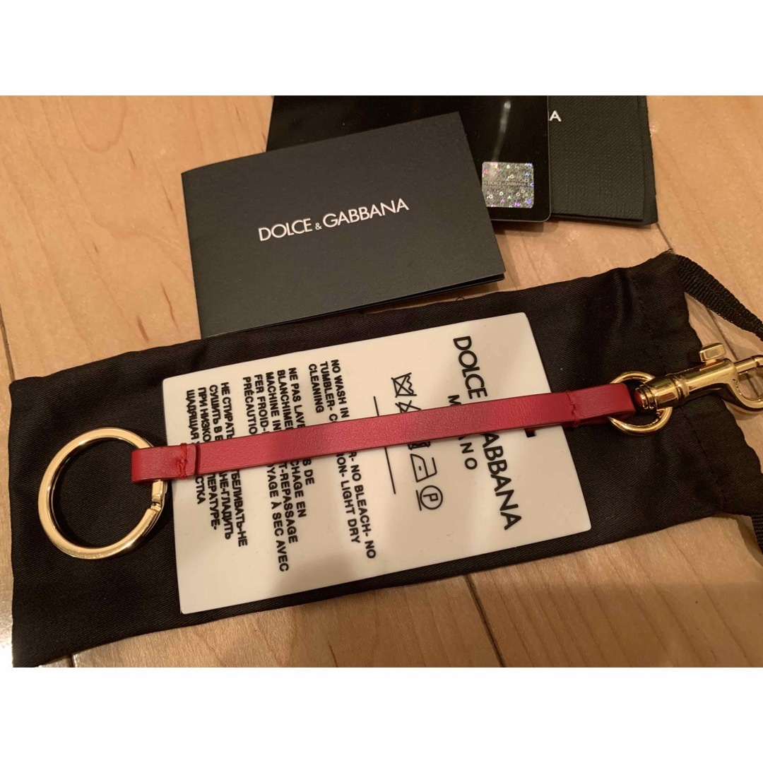 DOLCE&GABBANA(ドルチェアンドガッバーナ)のDolce&Gabbana キーホルダー　color：white × red レディースのファッション小物(キーホルダー)の商品写真