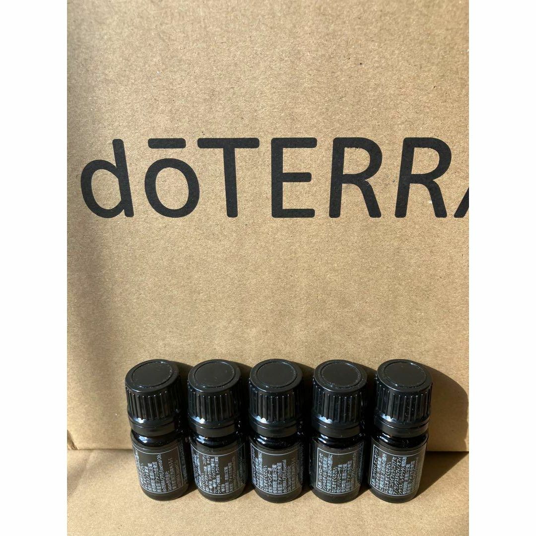 ドテラ　5ml 5本特別セット　Dotera 新品未開封 コスメ/美容のリラクゼーション(アロマオイル)の商品写真