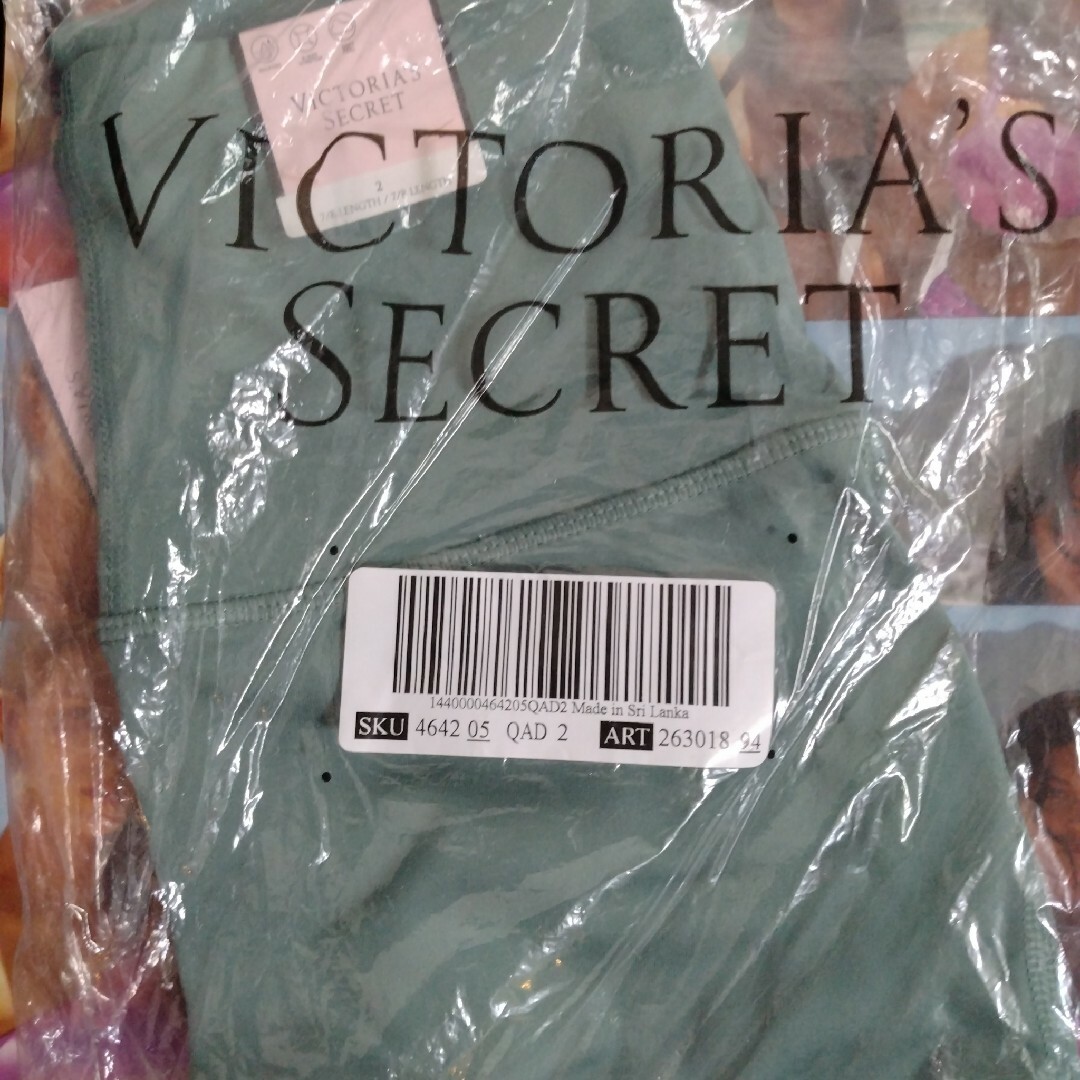 Victoria's Secret(ヴィクトリアズシークレット)のスペシャルセール♡ヴィクトリアシークレット インクレディブル レギンス US 2 スポーツ/アウトドアのトレーニング/エクササイズ(ヨガ)の商品写真