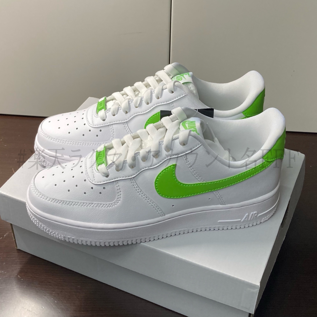 NIKE - 【新品24.5cm】NIKE W エアフォース1'07 ホワイト/グリーンの